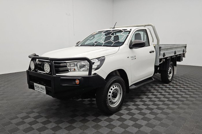 2020 Toyota Hilux SR