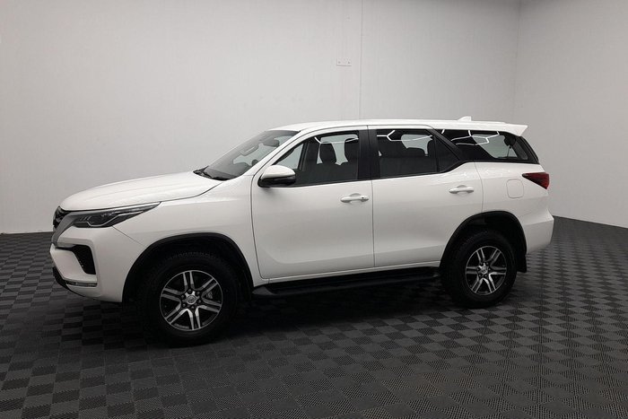 2023 Toyota Fortuner GX