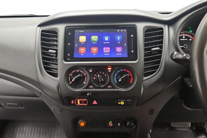 2022 Mitsubishi Triton GLX