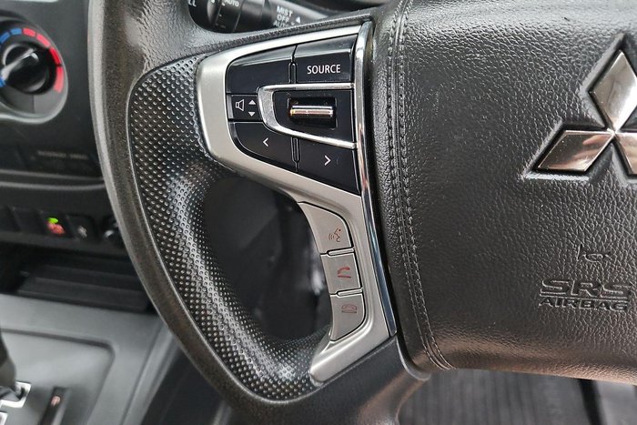 2022 Mitsubishi Triton GLX