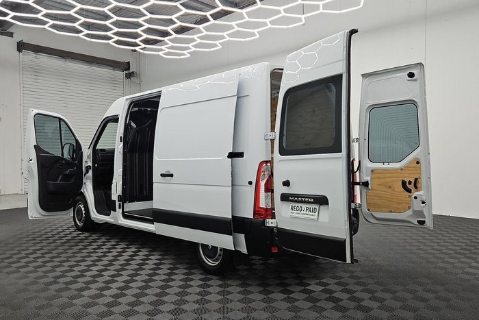 2024 Renault Master Pro 120kW