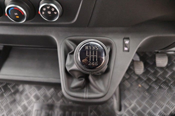 2024 Renault Master Pro 120kW
