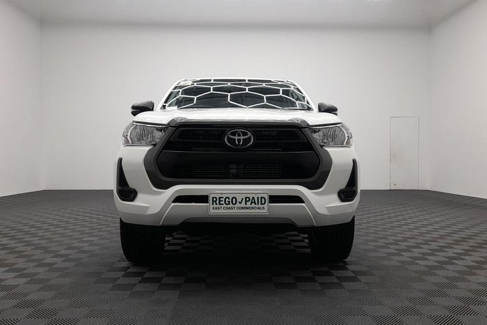 2022 Toyota Hilux SR