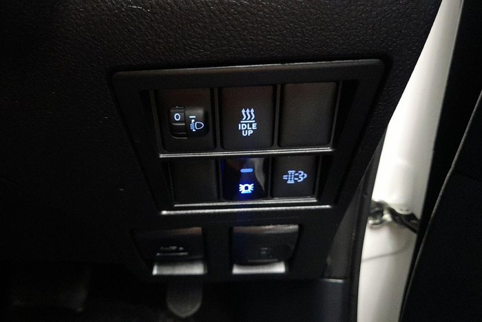 2022 Toyota Hilux SR