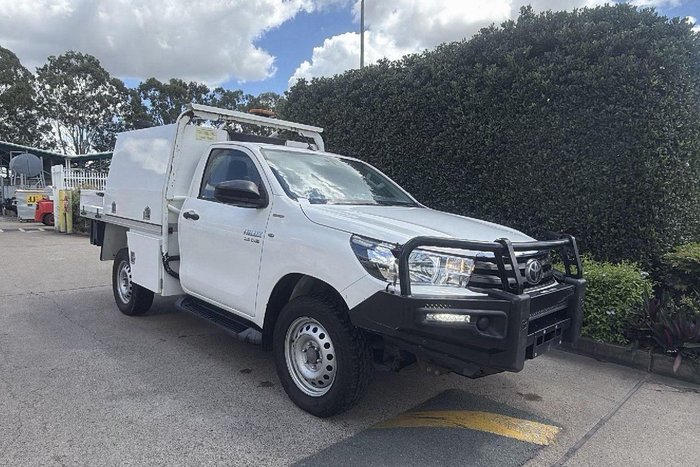 2019 Toyota Hilux SR