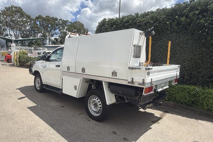 2019 Toyota Hilux SR