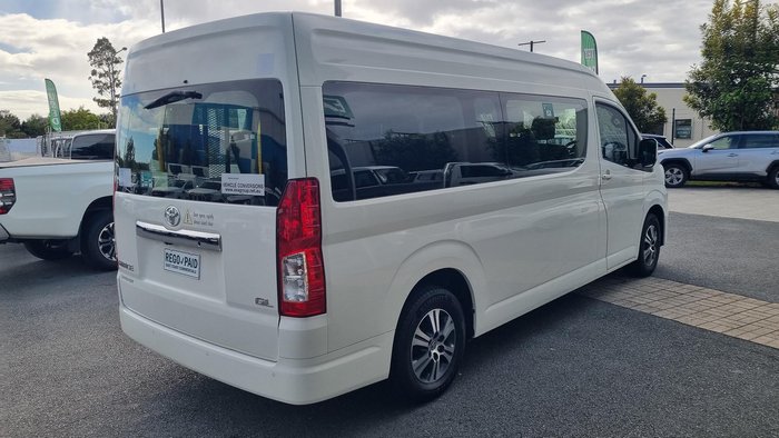 2020 Toyota Hiace Commuter GL