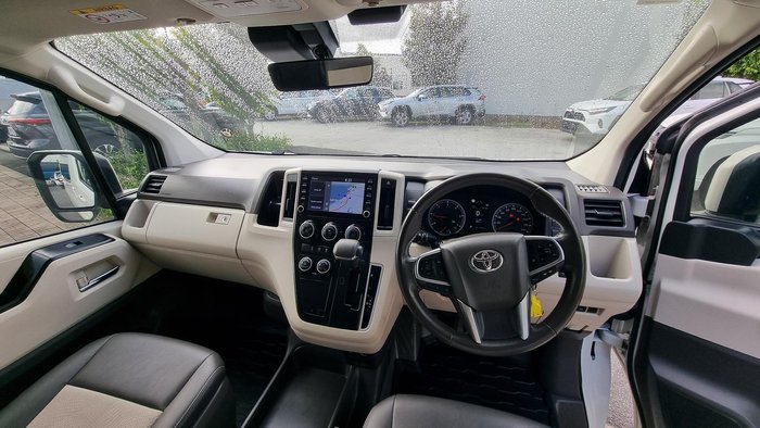 2020 Toyota Hiace Commuter GL