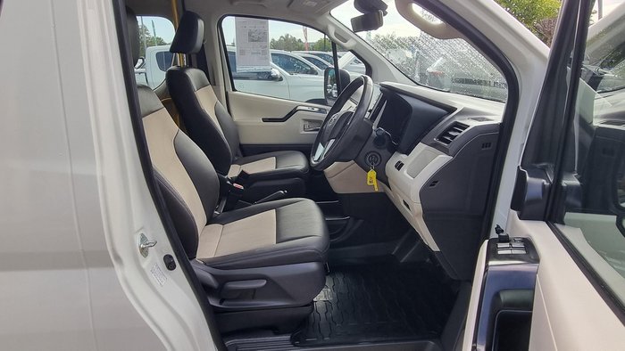 2020 Toyota Hiace Commuter GL