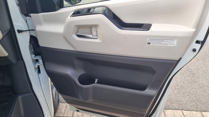 2020 Toyota Hiace Commuter GL