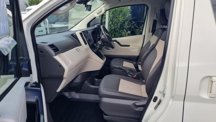 2020 Toyota Hiace Commuter GL
