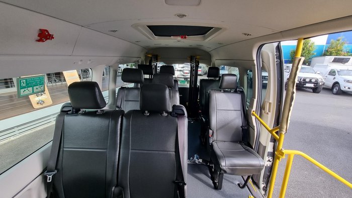 2020 Toyota Hiace Commuter GL
