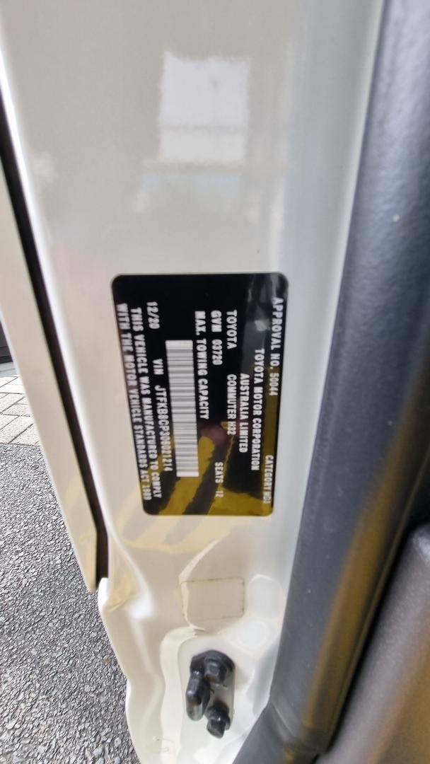 2020 Toyota Hiace Commuter GL