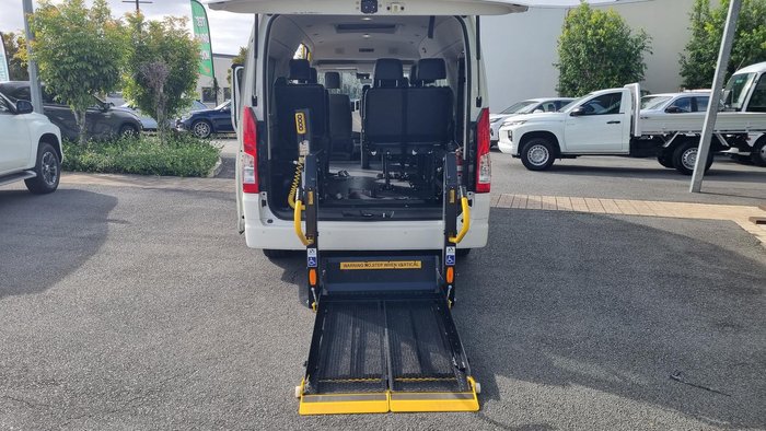 2020 Toyota Hiace Commuter GL