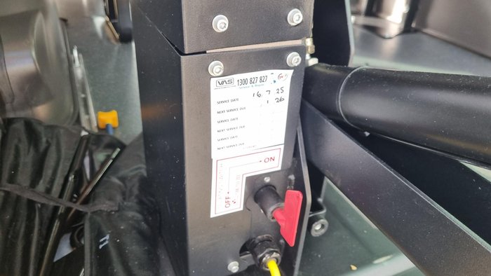 2020 Toyota Hiace Commuter GL