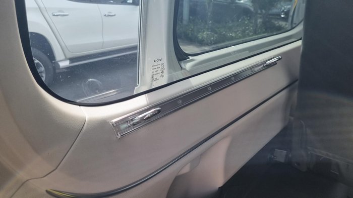 2020 Toyota Hiace Commuter GL