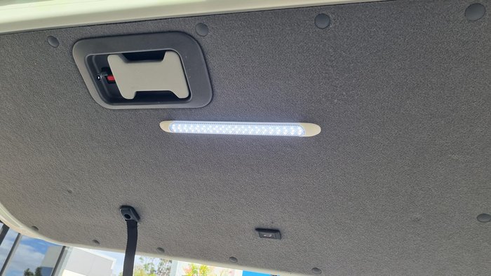 2020 Toyota Hiace Commuter GL