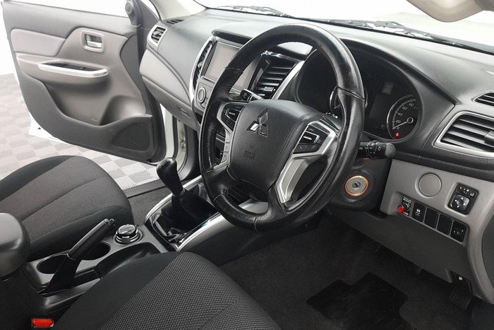 2017 Mitsubishi Triton GLS