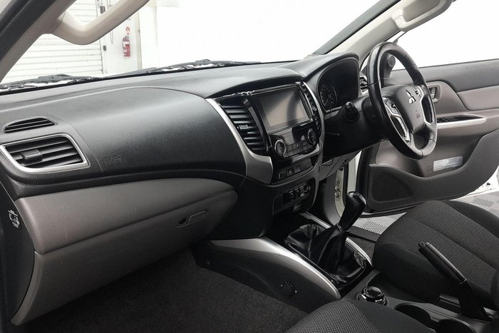 2017 Mitsubishi Triton GLS