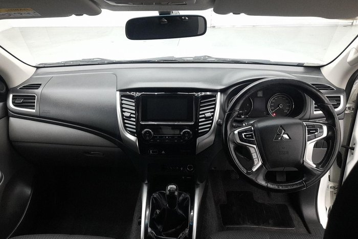 2017 Mitsubishi Triton GLS