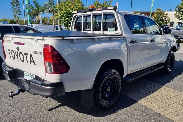 2021 Toyota Hilux SR