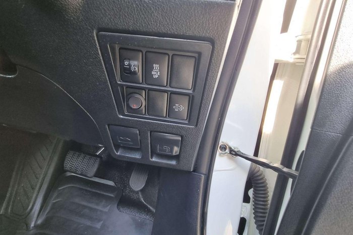 2021 Toyota Hilux SR