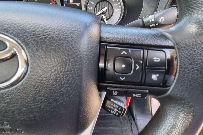 2021 Toyota Hilux SR