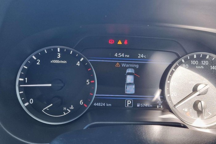 2022 Nissan Navara SL