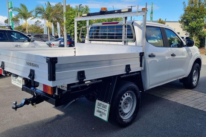 2022 Nissan Navara SL