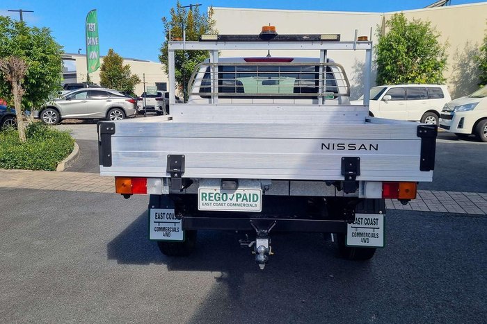 2022 Nissan Navara SL