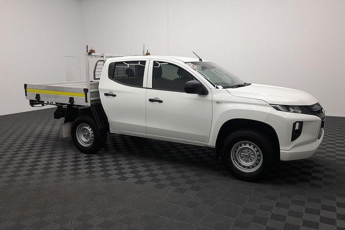 2022 Mitsubishi Triton GLX