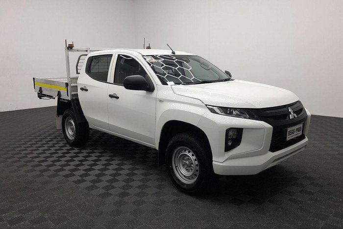 2022 Mitsubishi Triton GLX