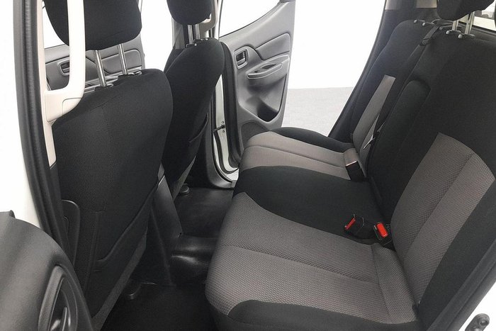 2022 Mitsubishi Triton GLX