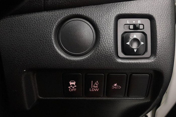 2022 Mitsubishi Triton GLX