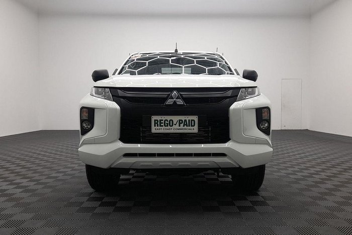 2022 Mitsubishi Triton GLX