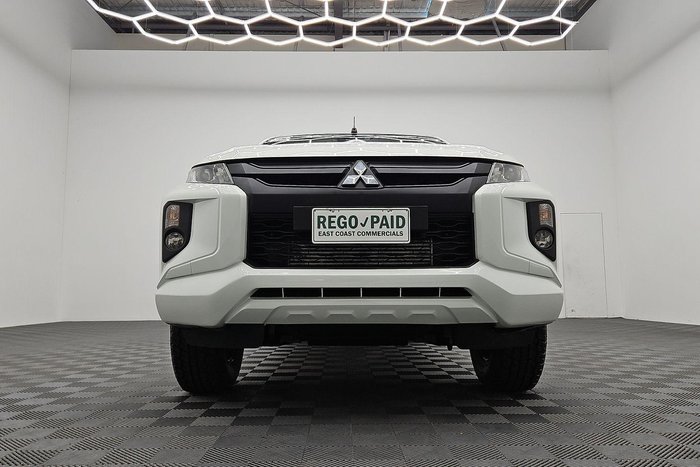 2022 Mitsubishi Triton GLX