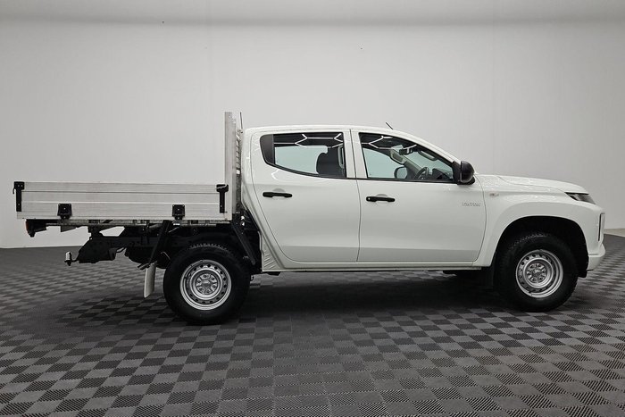 2022 Mitsubishi Triton GLX
