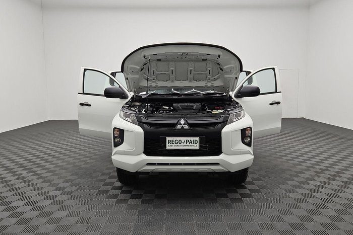 2022 Mitsubishi Triton GLX