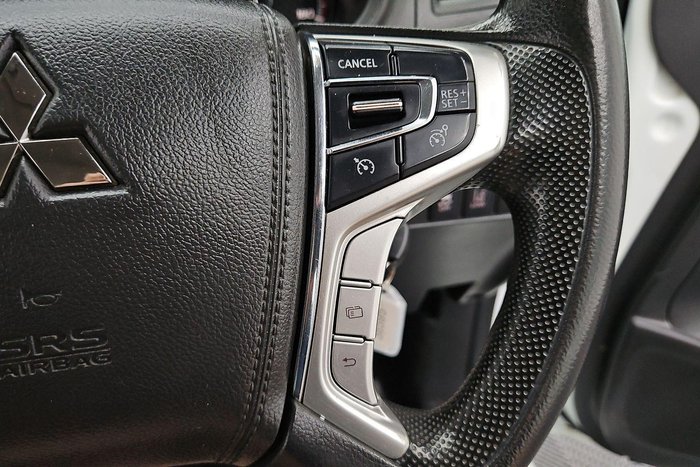 2022 Mitsubishi Triton GLX