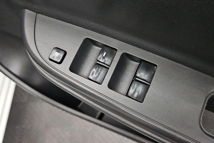 2022 Mitsubishi Triton GLX