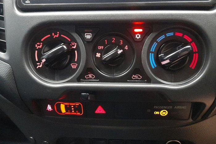 2022 Mitsubishi Triton GLX