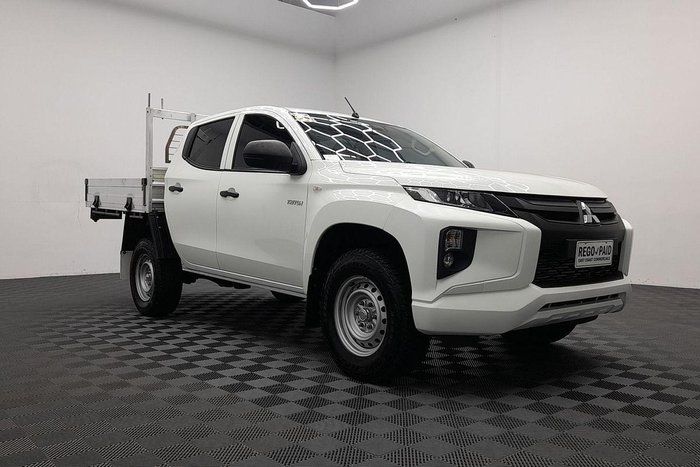 2022 Mitsubishi Triton GLX