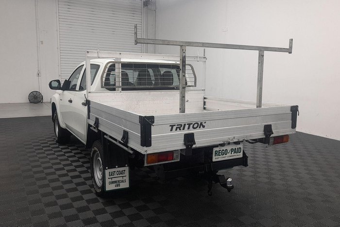 2022 Mitsubishi Triton GLX