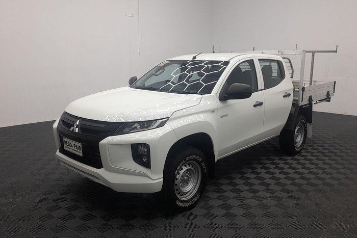 2022 Mitsubishi Triton GLX