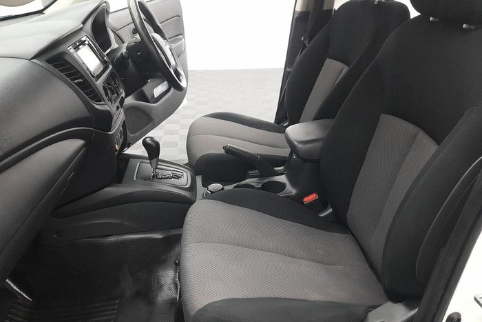 2022 Mitsubishi Triton GLX