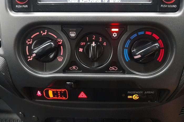 2022 Mitsubishi Triton GLX