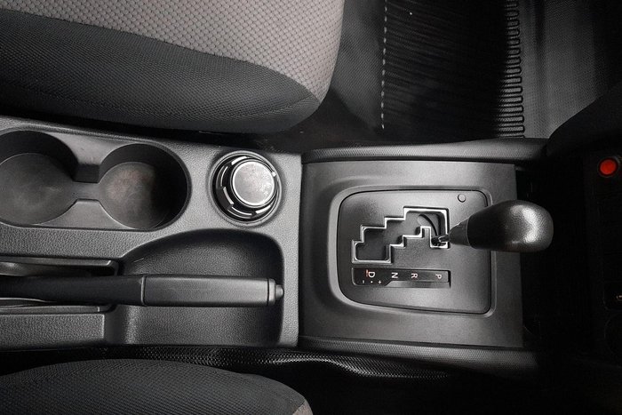 2022 Mitsubishi Triton GLX