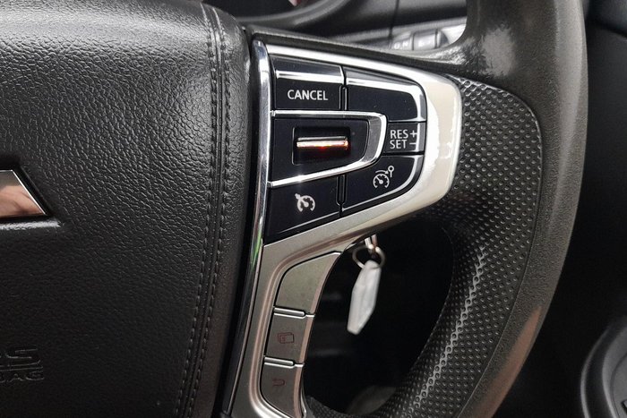 2022 Mitsubishi Triton GLX