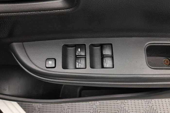 2022 Mitsubishi Triton GLX