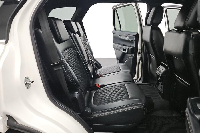 2023 Ford Everest Platinum